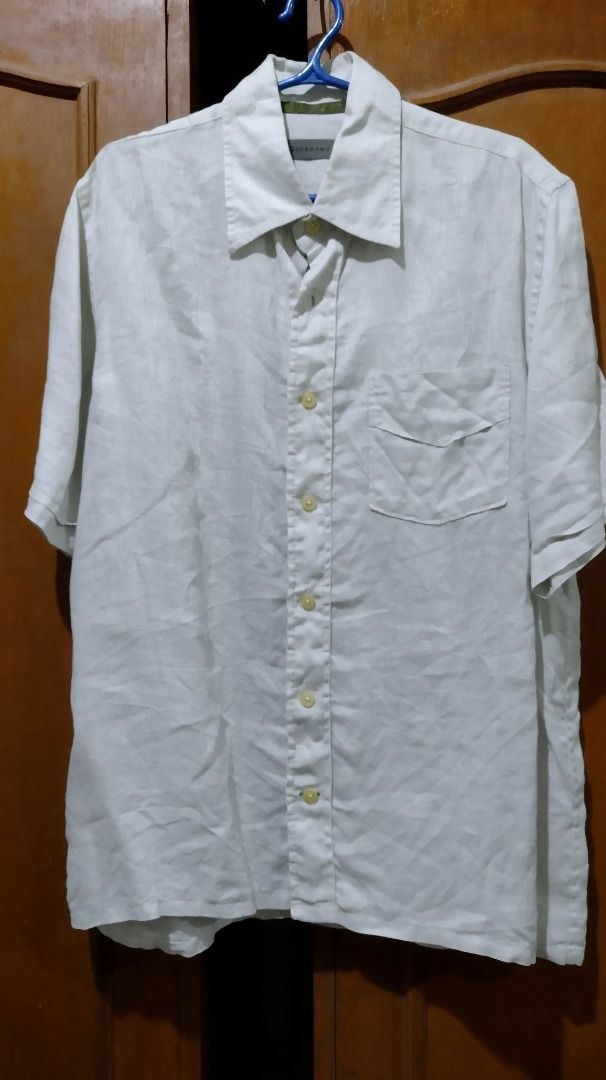 Giordano Small Gray linen shirt (Category: Formal Shirts) located in Santa Rosa. Submitted by declutterphils (Listing ID 1220501633, Image 1). Description: Giordano Small Gray linen shirt Hi! I'm located at Sta Rosa Laguna Deal Method: Pick up or shipping only (thru lalamove or shopee checkout) upon buyer's expense Modes of Payment thru gcash or bank transfer.