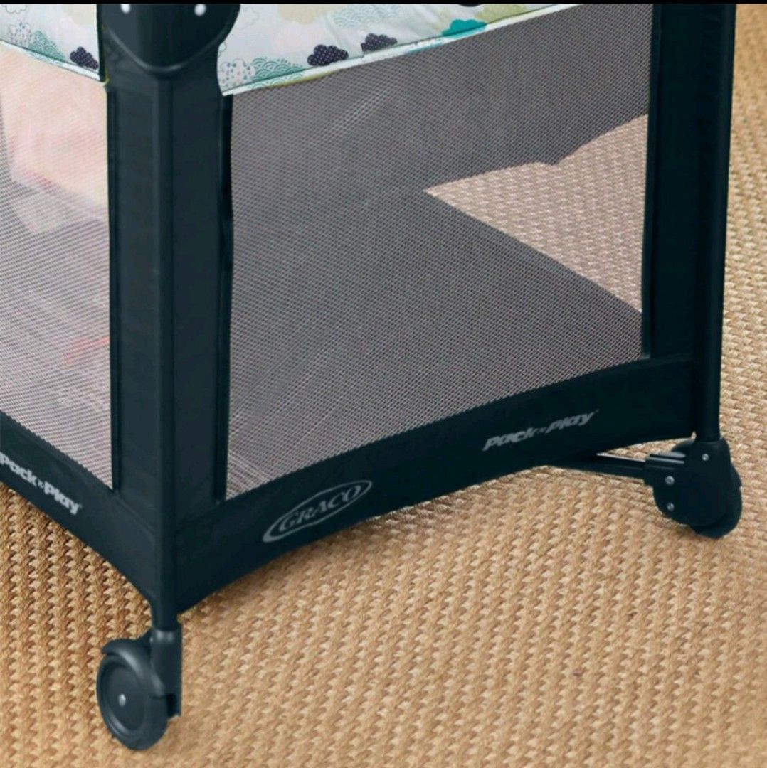 Graco Playpen, Babies & Kids, Baby Nursery & Kids Furniture, Cots