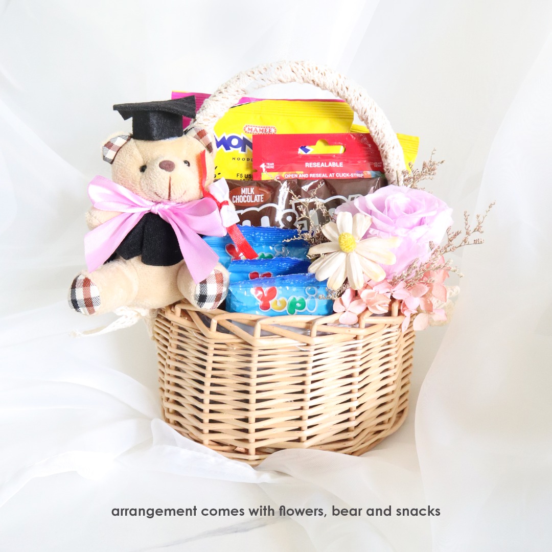 Graduation Snack Flower Basket, Hobbies & Toys, Stationery & Craft