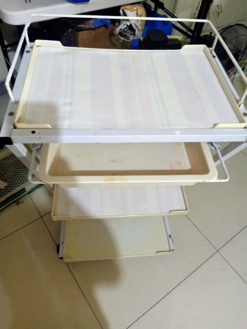 Heavy duty Organizer (3layer ) (Category: Accessory Holder, Box & Organizers) located in Quezon City. Submitted by cherry018 (Listing ID 1217284917, Image 1). Description: heavy duty thick aluminium with wheels 3 layer beauty organizer with drawer bought at 6k.