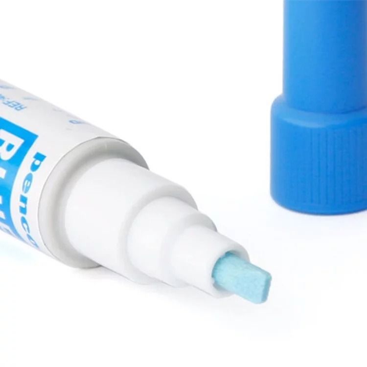 HIGHTIDE Penco Blue Glue Pen 藍色筆型膠水, 興趣及遊戲, 手作＆自家設計, 文具 Carousell