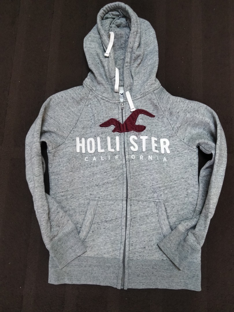 HOLLISTER HOODIE, Men's Fashion, Tops & Sets, Hoodies on Carousell