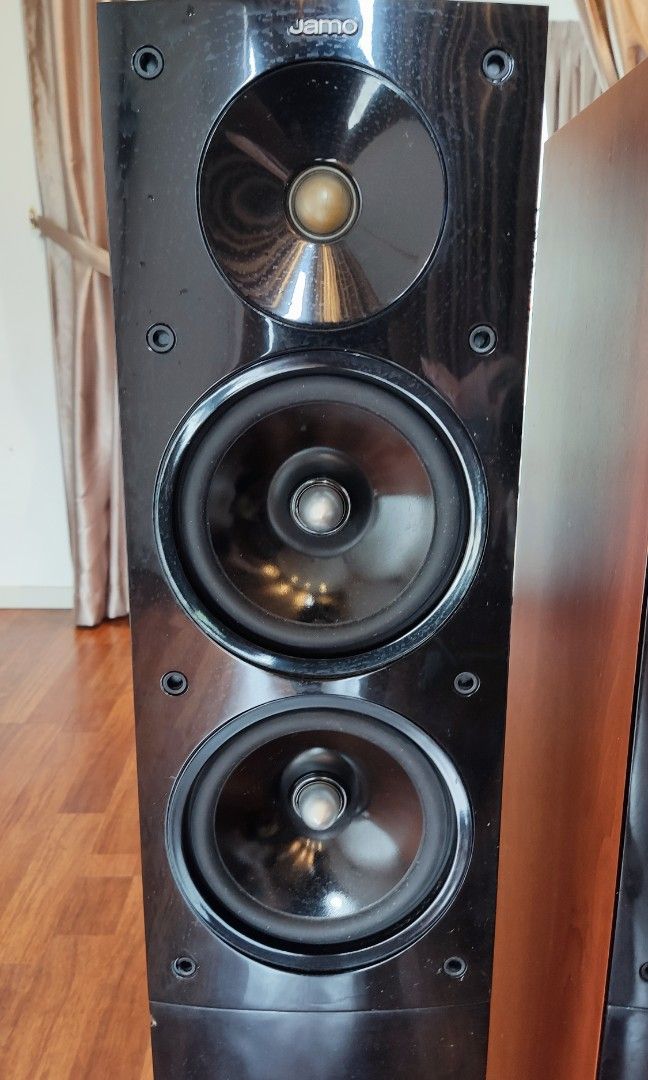 Jamo Floorstand Tower Speaker, Audio, Soundbars, Speakers & Amplifiers