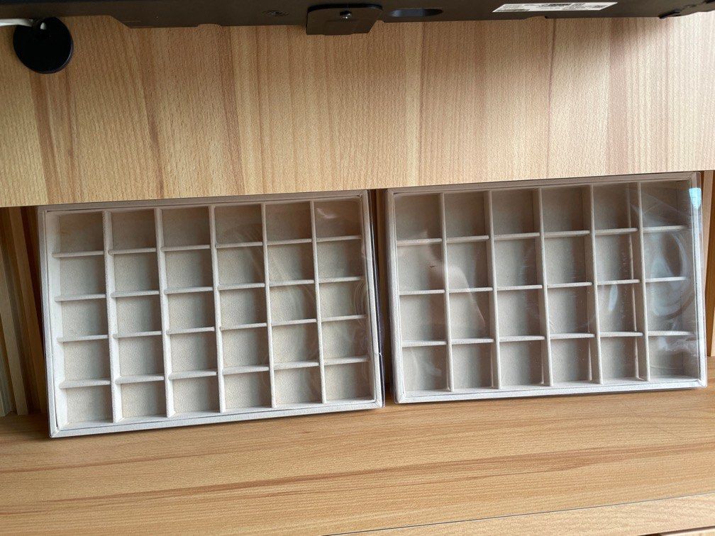 Jewellery divider organiser x2, Women's Fashion, Jewelry & Organisers