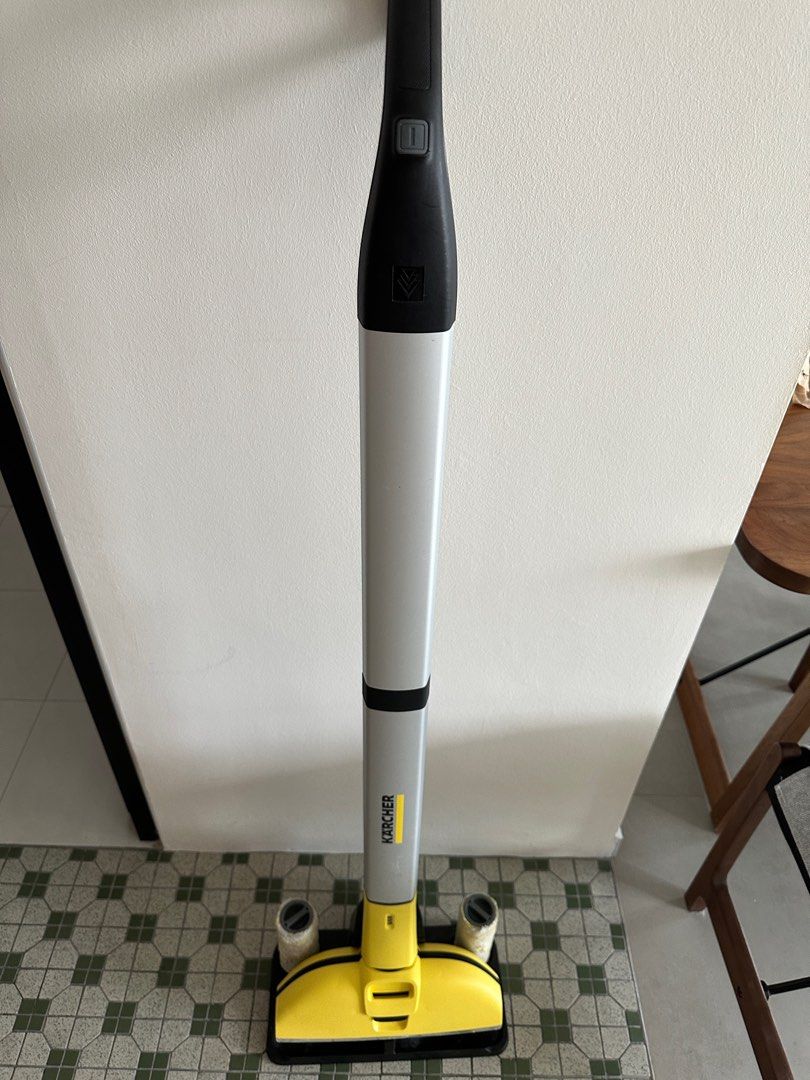 Karcher cordless mop EWM2, TV & Home Appliances, Vacuum Cleaner