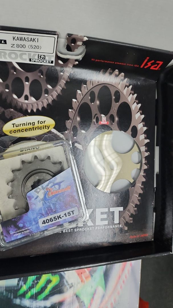 Kawasaki Z800 Tsubaki Chain Sprocket set, Motorcycles, Motorcycle