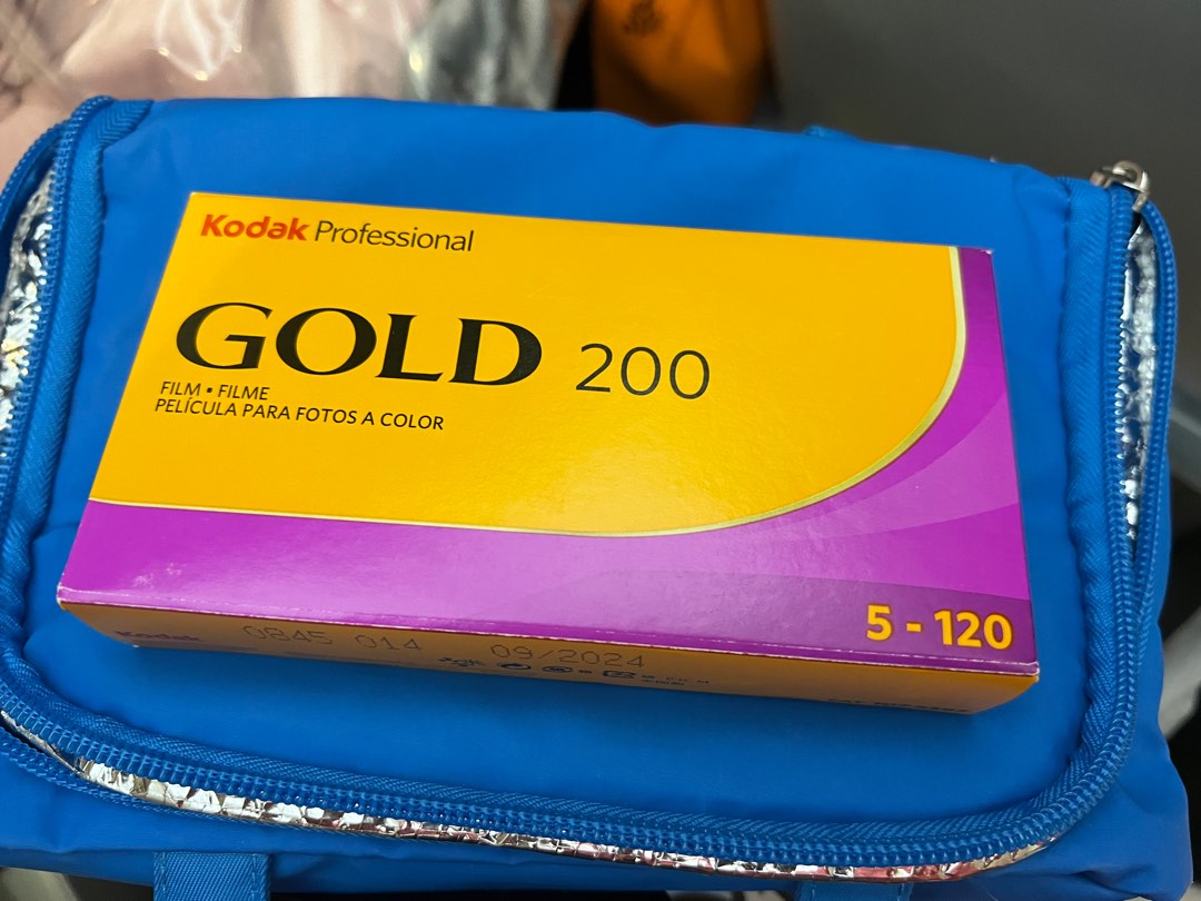 Kodak 120 Color Film, Gold 200 , Exp: 9/2024, 攝影器材, 攝影配件