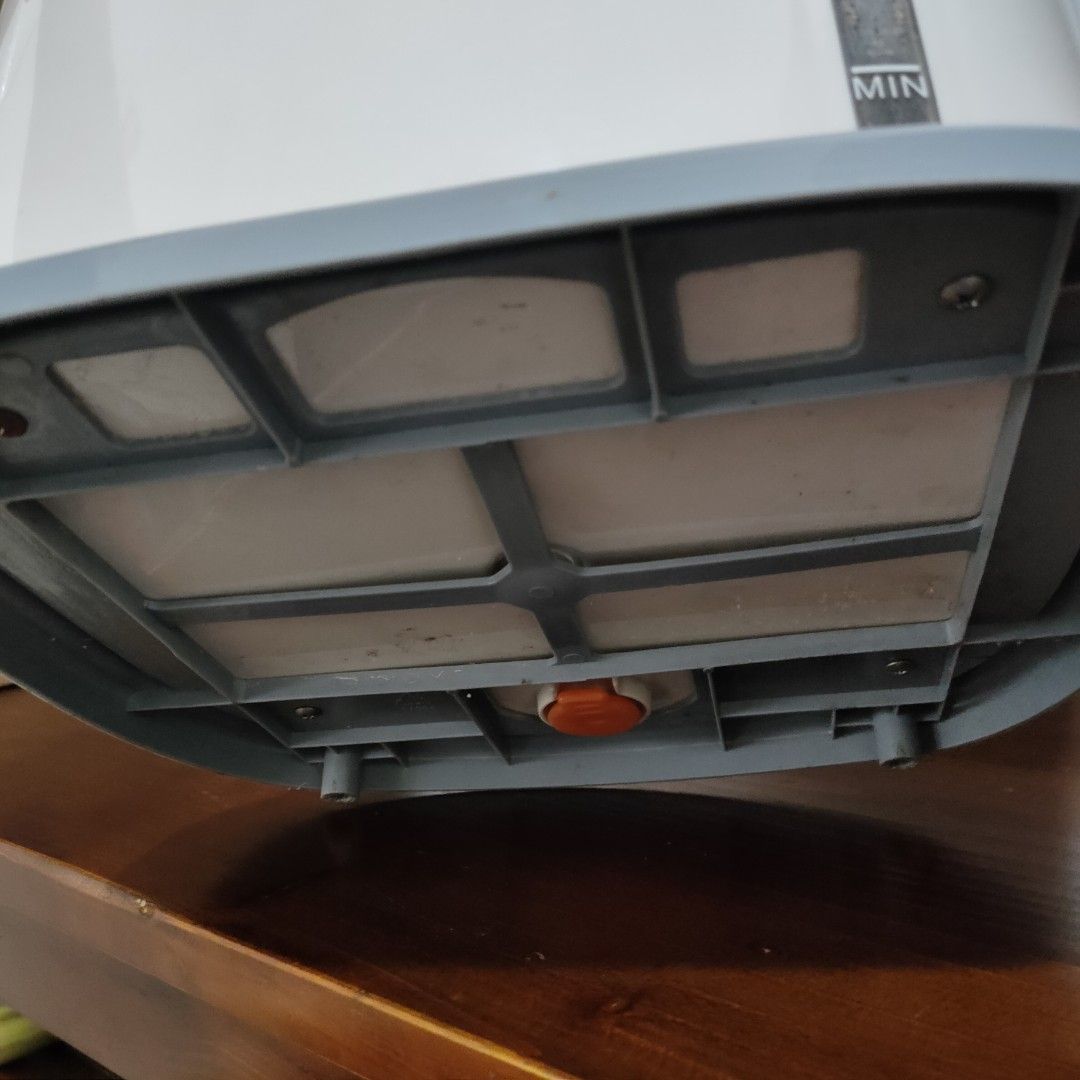 Krisbow Evaporative Air Cooler AA8PMC Ace Hardware Kipas Angin iOn Air