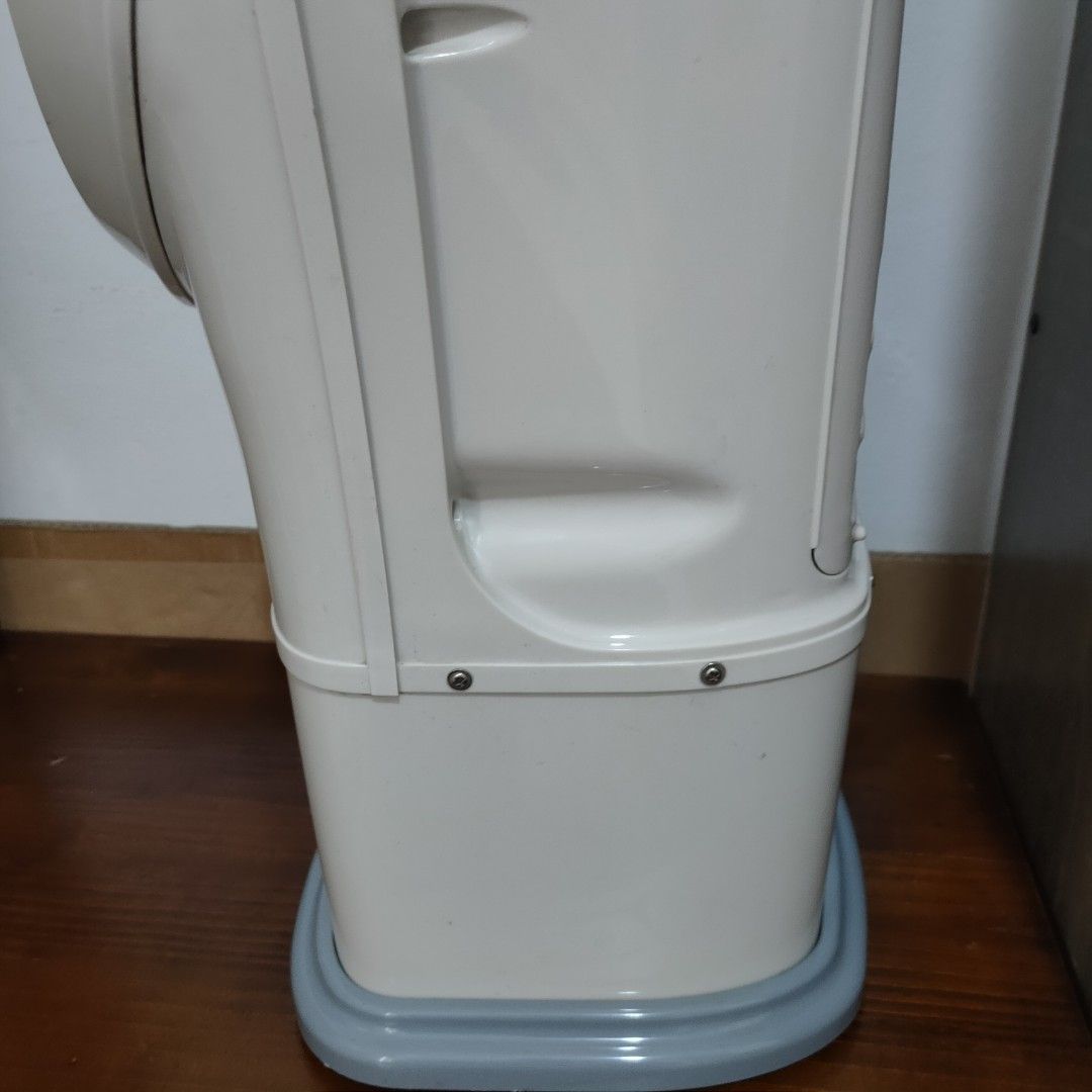 Krisbow Evaporative Air Cooler AA8PMC Ace Hardware Kipas Angin iOn Air