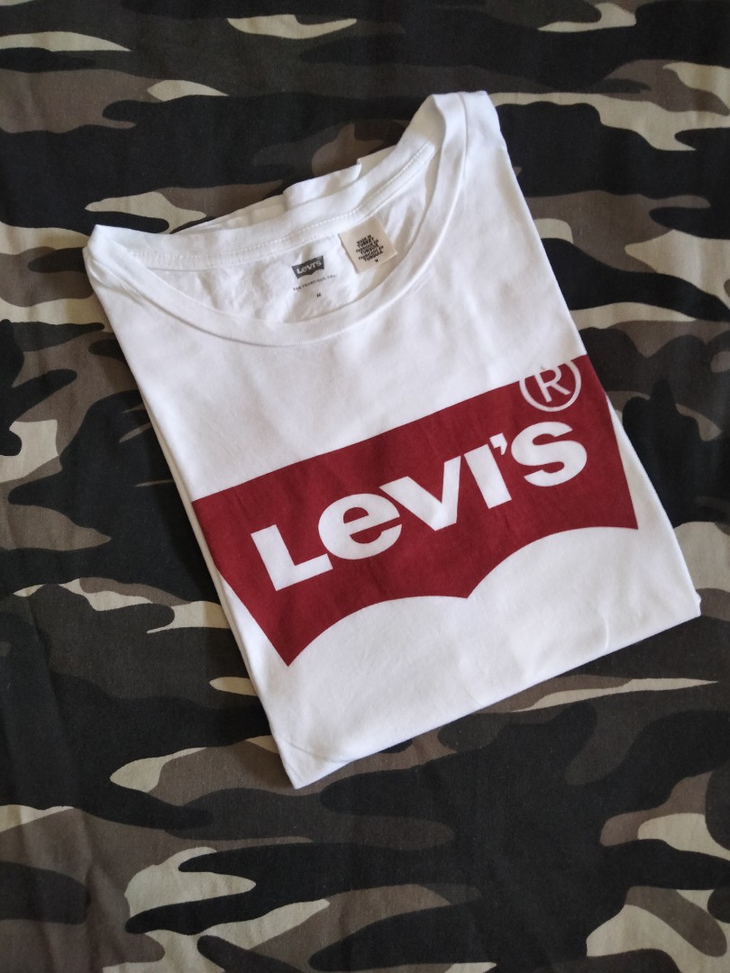 Levis logo shirt, Women's Fashion, Tops, Shirts on Carousell