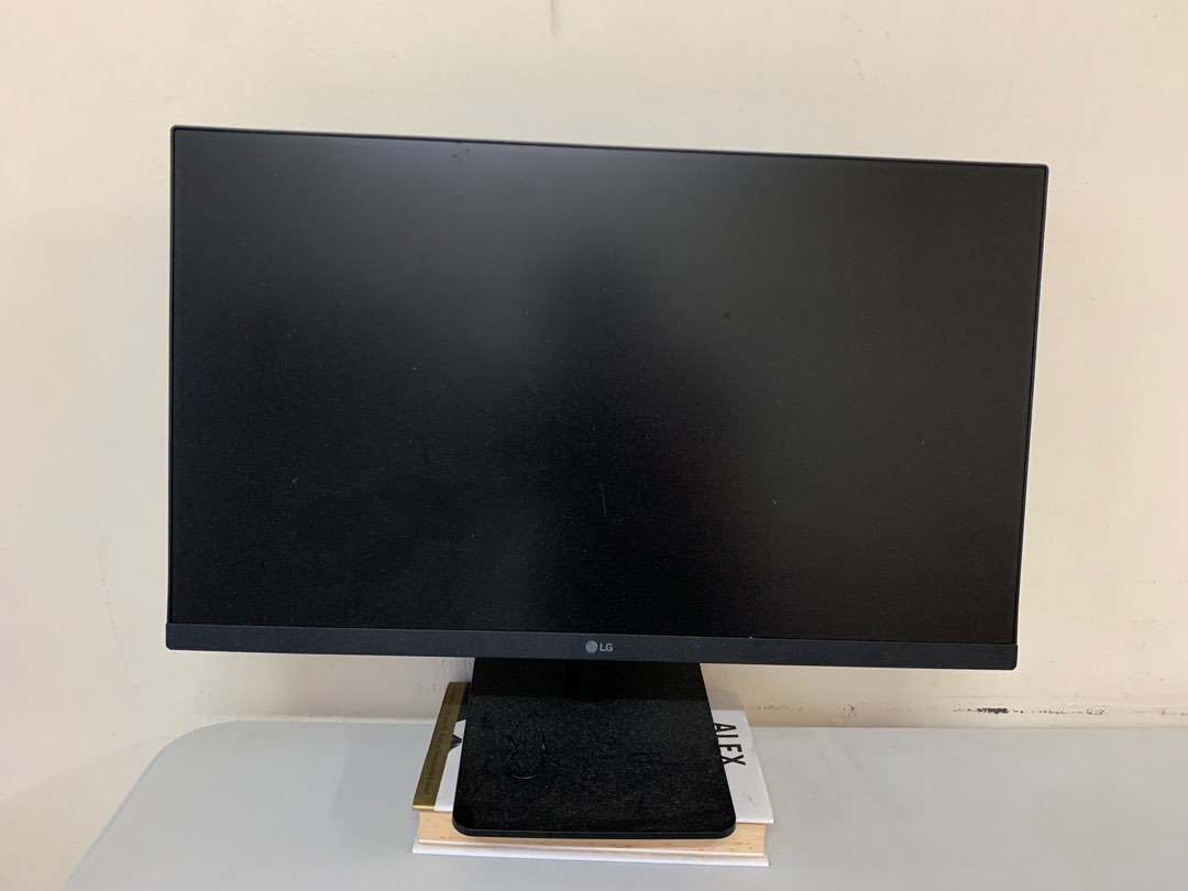 LG monitor screen, Computers & Tech, Parts & Accessories, Monitor