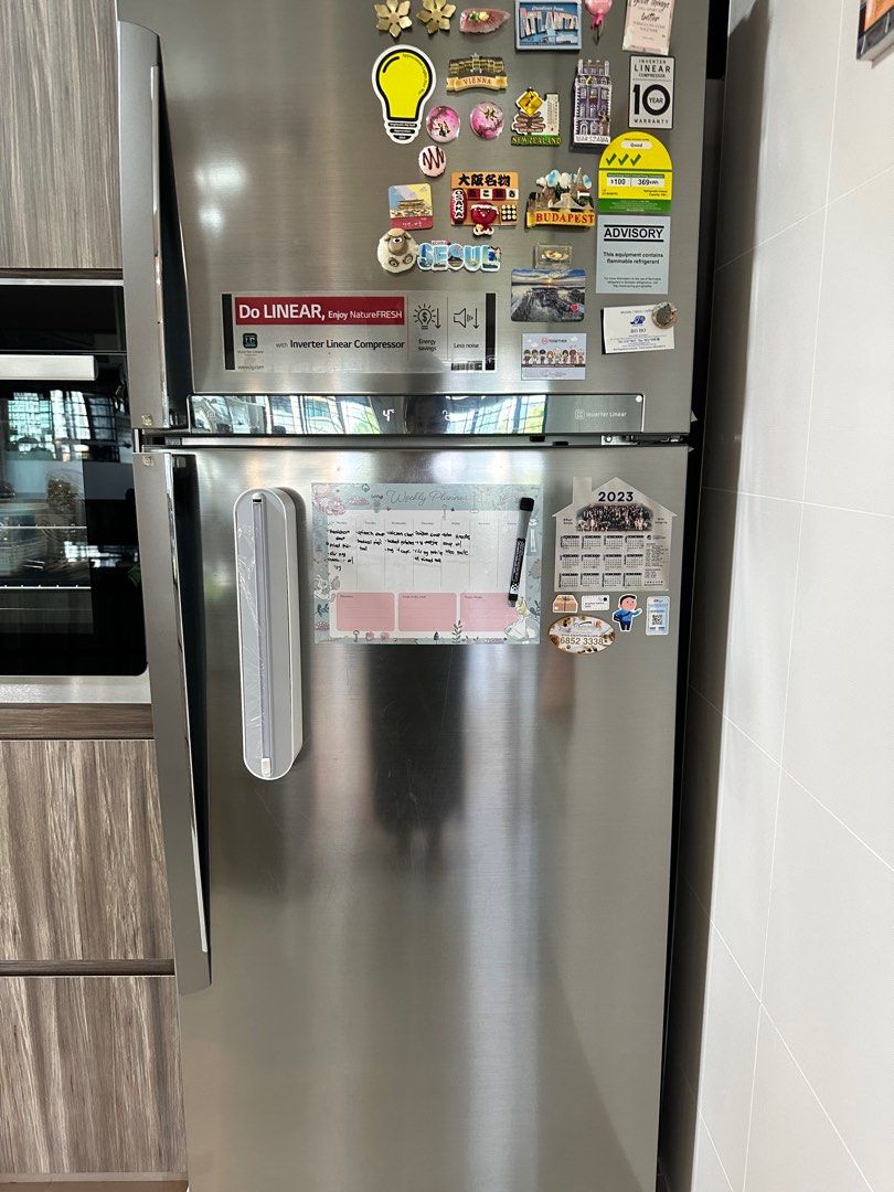 LG refrigerator, TV & Home Appliances, Kitchen Appliances, Refrigerators & Freezers on Carousell