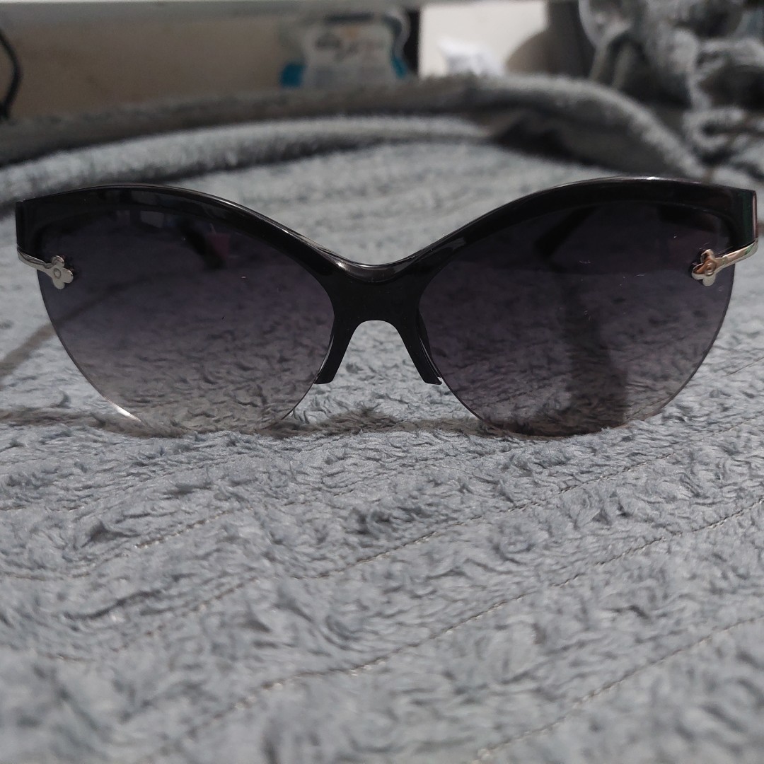 L.V Mascot Sunglasses, Luxury, Accessories on Carousell