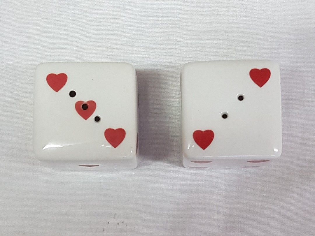 Marina Bay Sands Singapore Dice Design Salt & Pepper Set New In Box