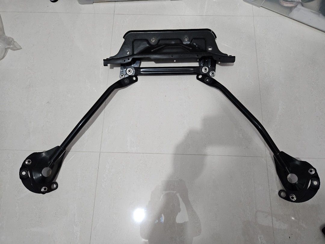 Mazda mx5 nc strut bar cowl and original strut bar/brace., Car