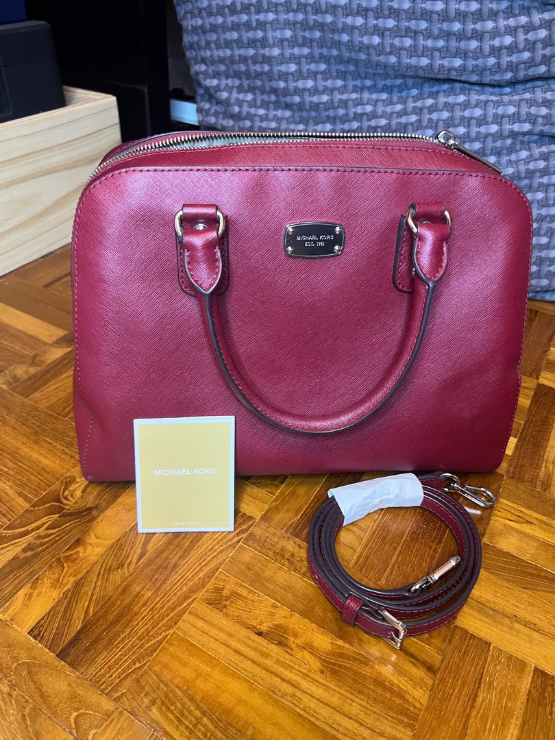 Michael Kors handbag + adjustable strap, Luxury, Bags & Wallets on Carousell