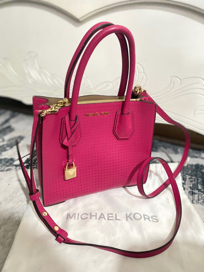 Leather crossbody bag Michael Kors Pink in Leather  25256738