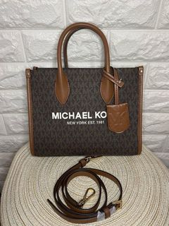 (Kategori: ) berada di . Dikirim oleh laspaccios (ID iklan 1220450433, Gambar 1). Deskripsi: .