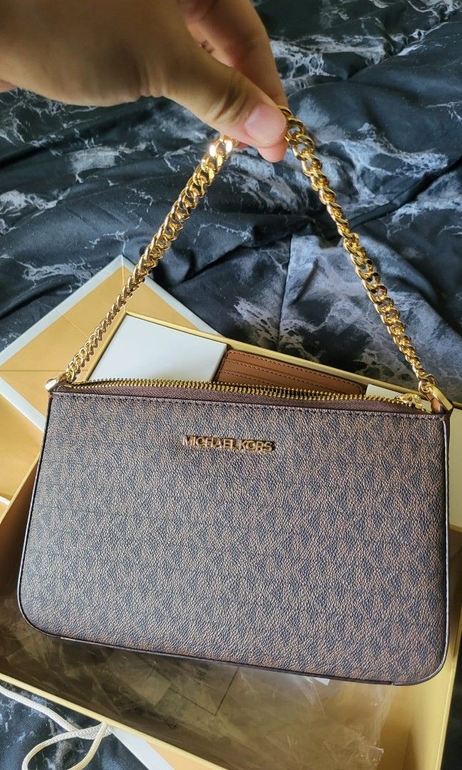 Michael kors pouchette set with box, Luxury, Bags & Wallets on Carousell