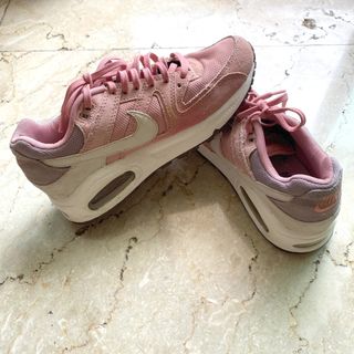 (Kategori: ) berada di . Dikirim oleh pinkmonkeyproject (ID iklan 1220062287, Gambar 1). Deskripsi: .