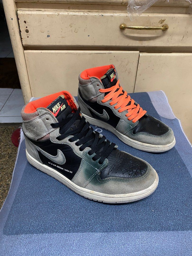 Jordan 1 crimson grey on feet on sale
