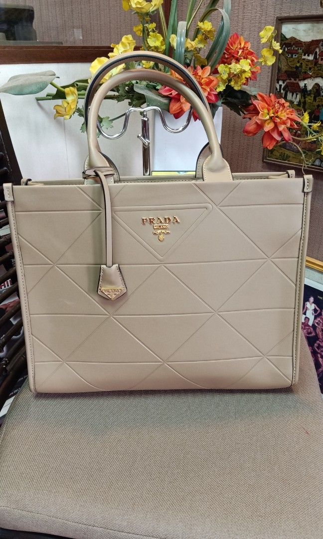 Prada leather booktote, Women's Fashion, Bags & Wallets, Tote Bags on  Carousell