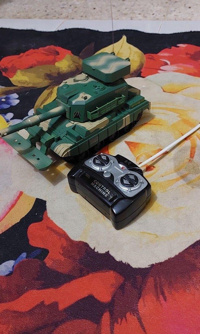 Real Battle Tank OKER Brand Scale 1:26, Hobbies & Toys, Toys & Games on ...