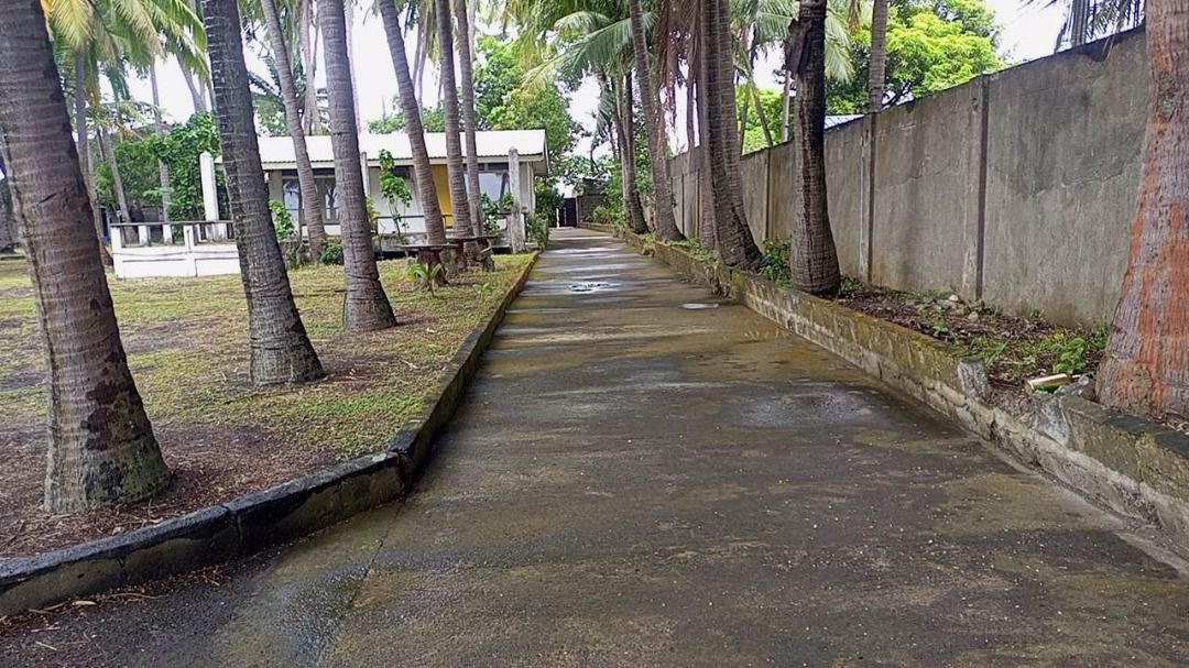 Rush Sale, Magnificent Beachfront Resort Type Property Balayan