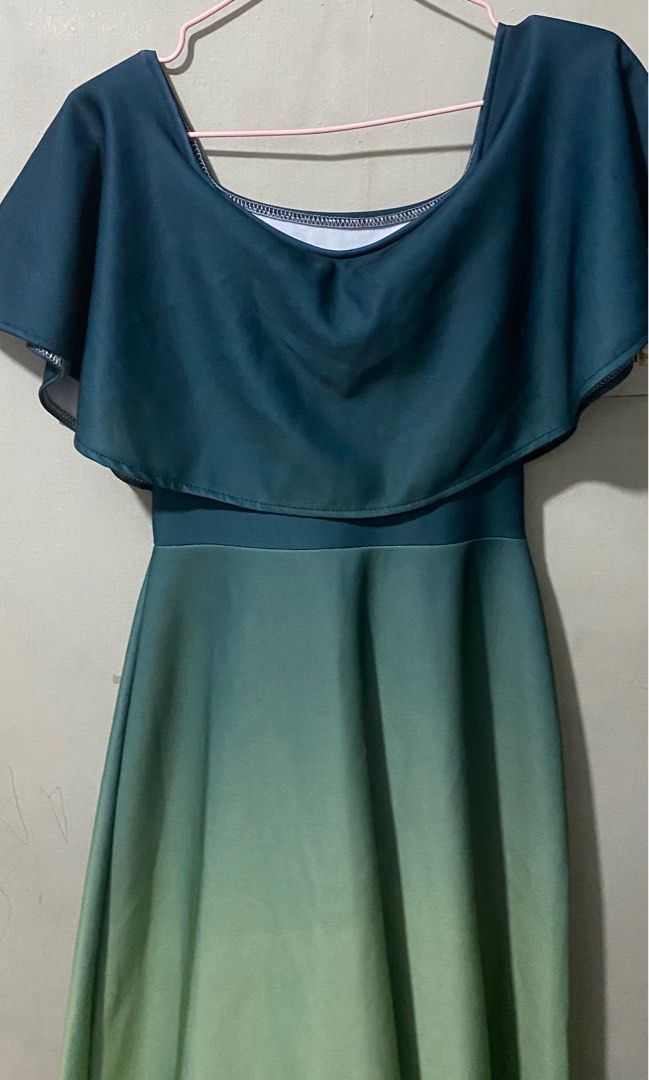 Sage green ombre bridesmaid wedding abay long gown (Category: Evening dresses & gowns) located in Manila. Submitted by leivic (Listing ID 1220501708, Image 2). Description: Used once only! Stretchable Material can send more photos upon request Bust: 44 Waist: 35 No issues AVAILABLE IN S/M SIZE ALSO.