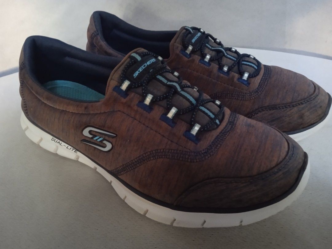 Skechers Dual Lite Memory foam Women s shoes Size US 9 Women s
