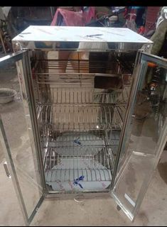 Stainless cabinet type dish rack