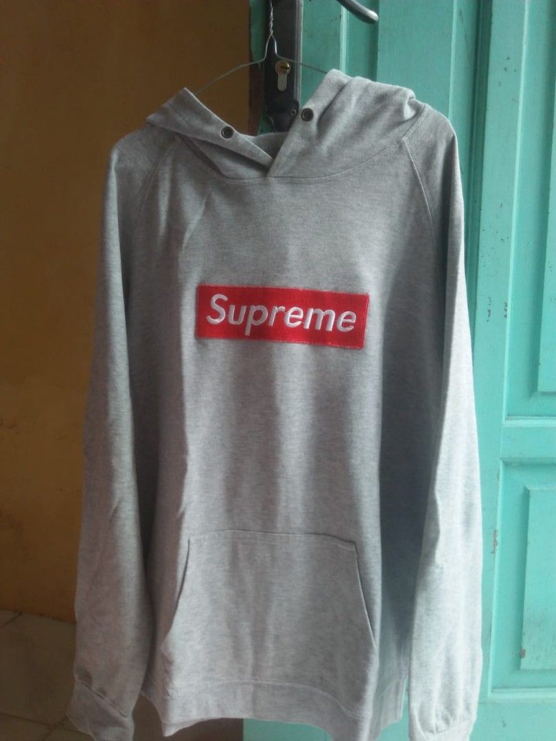 Sweater ORI by SUPREME thrifting Fesyen Pria Pakaian Baju Luaran di Carousell