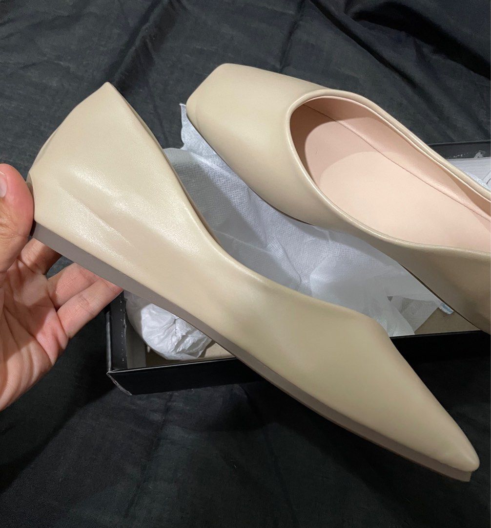 Tomaz in Nude, Women's Fashion, Footwear, Wedges on Carousell