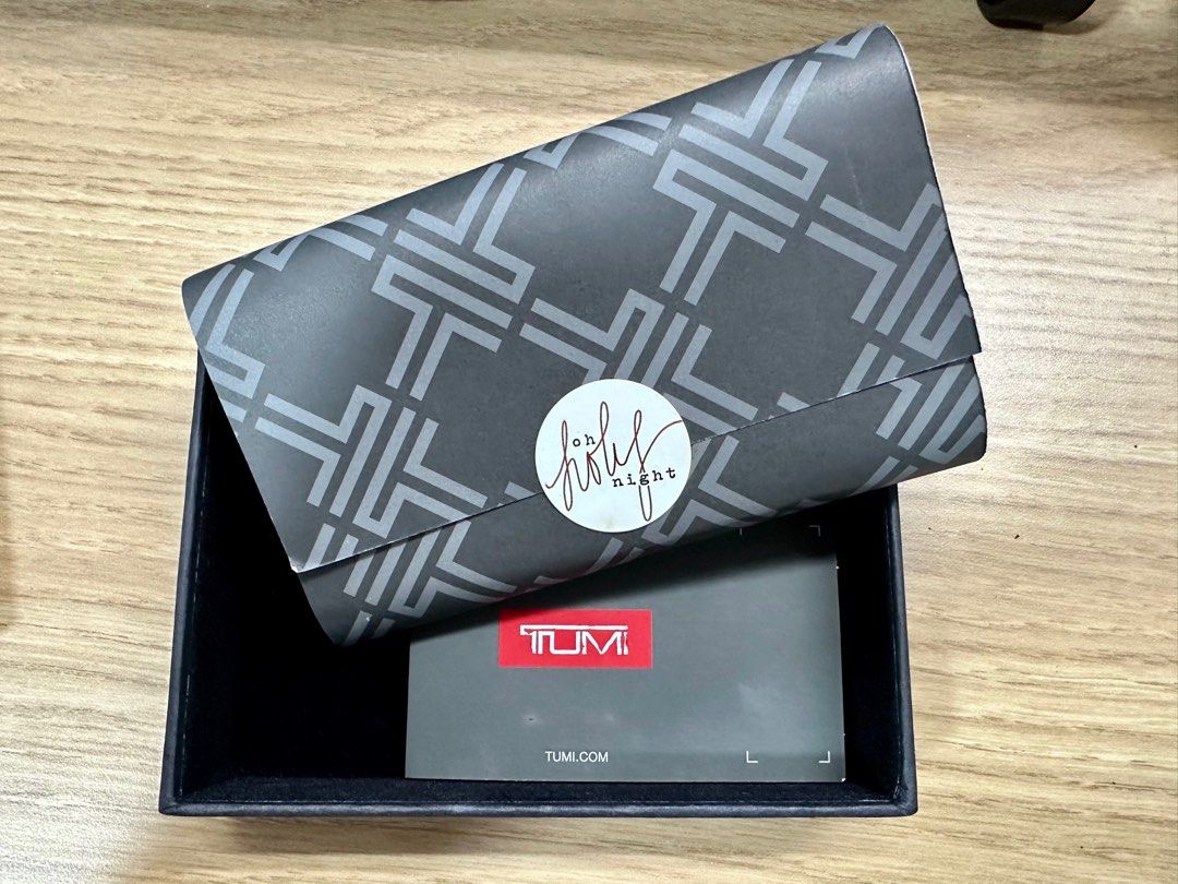 TUMI ID Lock Card Holder, Men's Fashion, Watches & Accessories, Wallets