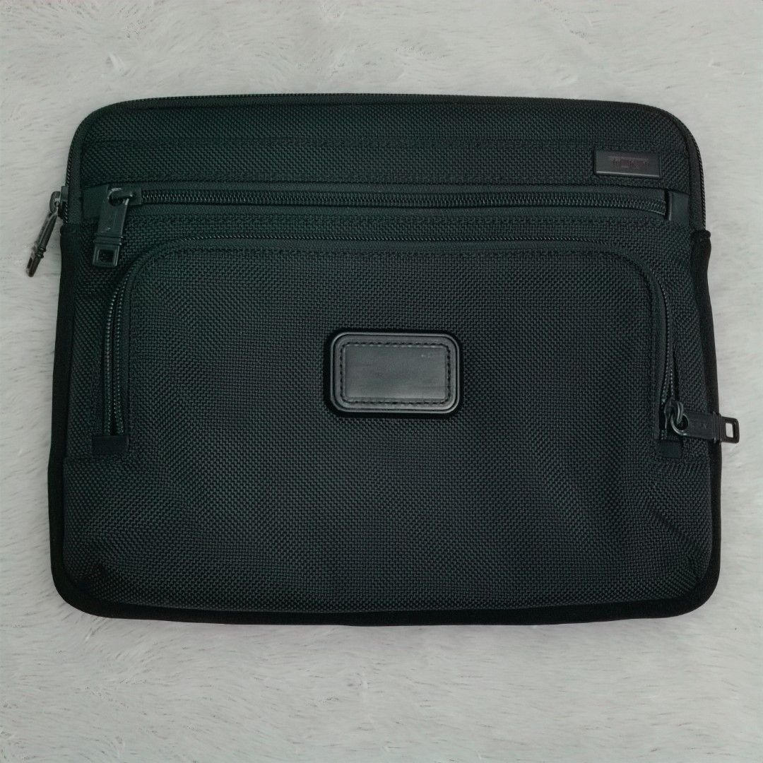 Tumi ipad hotsell pro 11 case