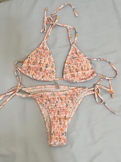 Two-piece Bikini (triangle top)