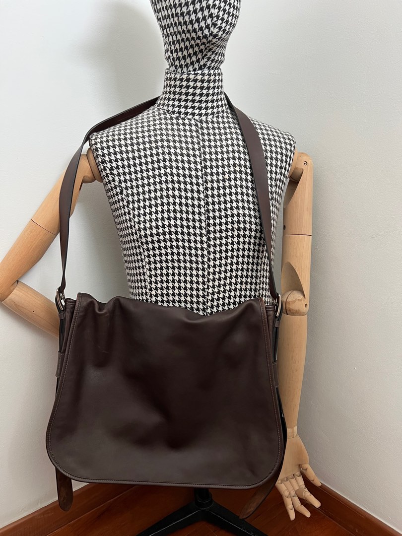 Ultra rare HERMES BARDA 43 Men s Fashion Bags Sling Bags on