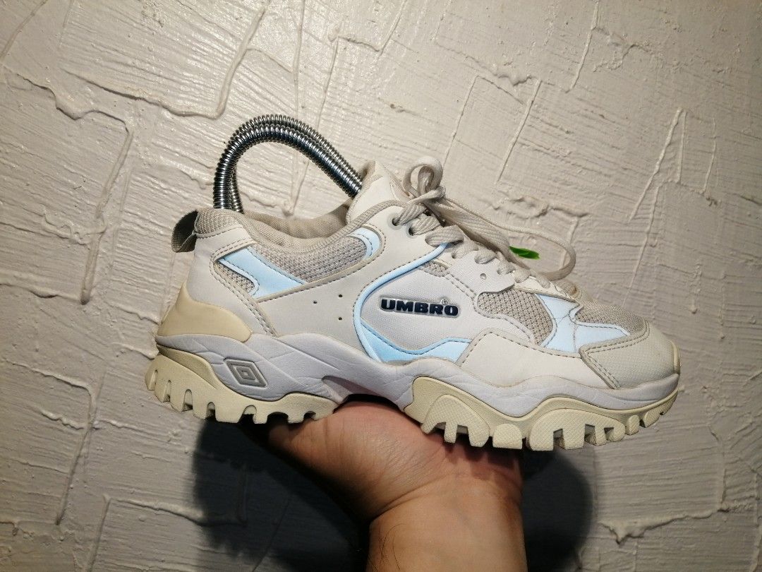 Umbro Bumpy X Women s Fashion Footwear Sneakers on Carousell