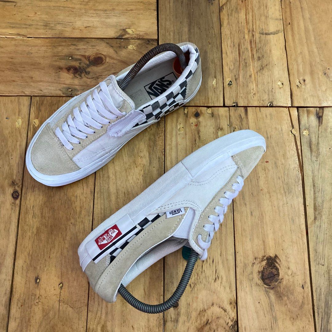 Vans slip sales on cap lx