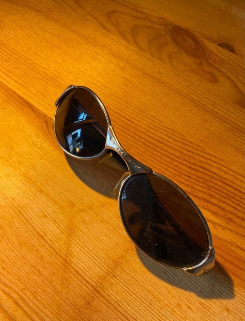 Vintage oakley metal frame sunglasses clearance