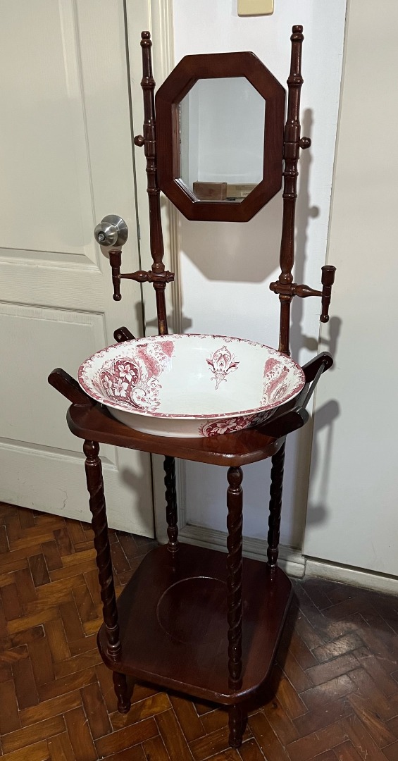 Vintage Wash Stand, Hobbies & Toys, Memorabilia & Collectibles, Vintage