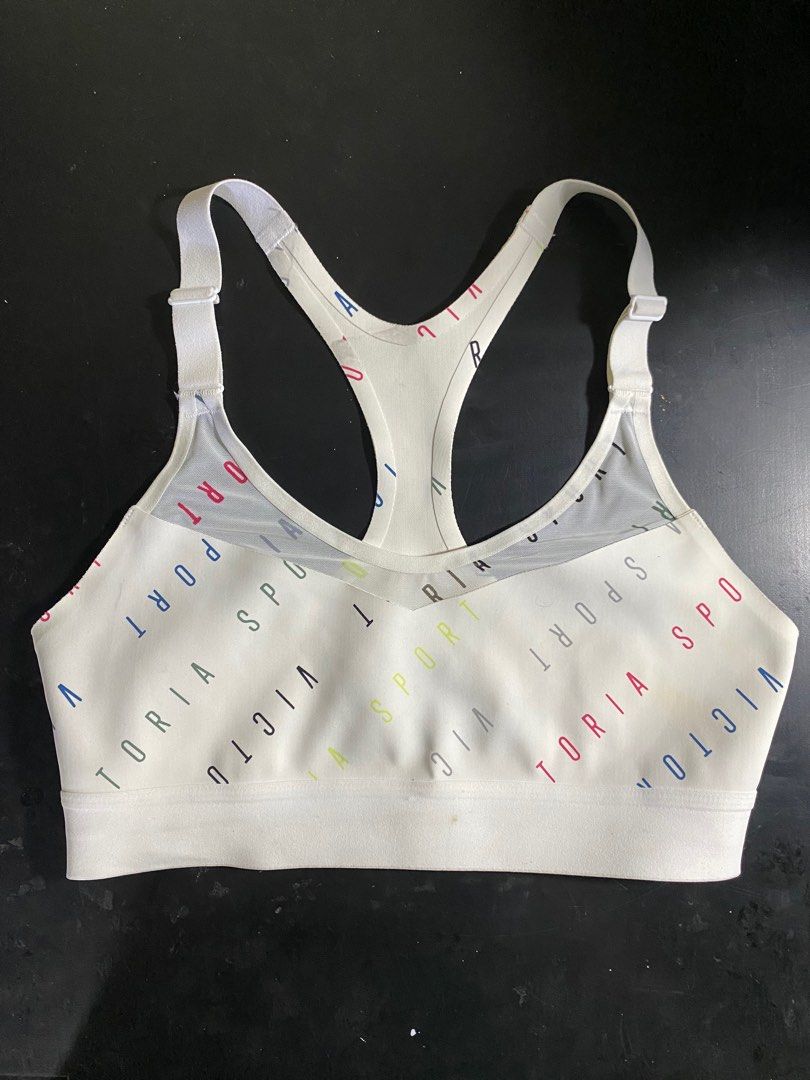 VS sports bra seamless (Category: Activewear) located in Manila. Submitted by tashie.declut (Listing ID 1220384956, Image 1). Description: Super ganda ng quality! Very seamless With pad slot Fits S-M.