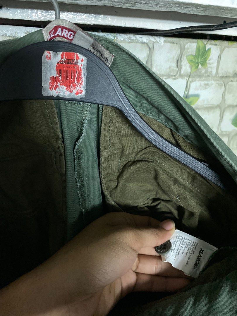 Xlarge (Category: Jeans) located in Manila. Submitted by Thrifings (Listing ID 1220447154, Image 3). Description: W - 20 L - 37 .