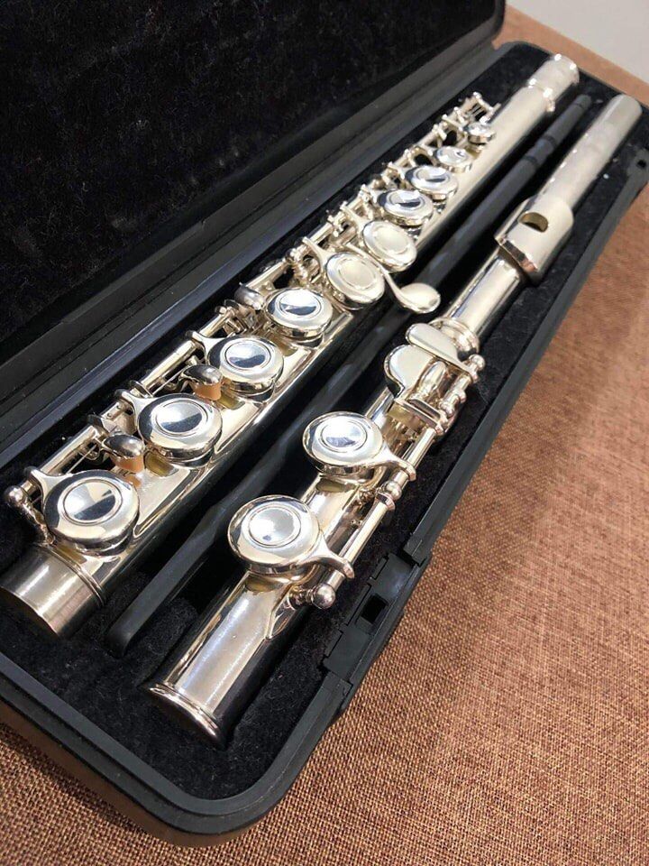 Yamaha Flute 221 (Category: Musical Instruments) located in Malolos. Submitted by focus22 (Listing ID 1220339098, Image 2). Description: Available Now Yamaha Flute 221 In very good condition pls pm us for more details thank you.