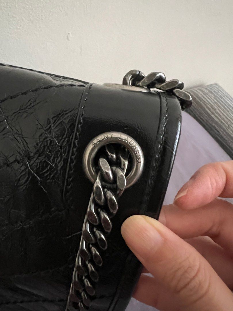 Saint laurent niki ysl monogram outlet vintage calfskin wallet on chain