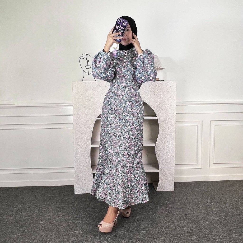 Zalica fishtail maxi dress sakura abu Barang Mewah Pakaian