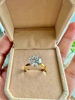COD‼️18k Saudi Gold Engagement Ring 3carat Stone - Size 6.5 Pawnable