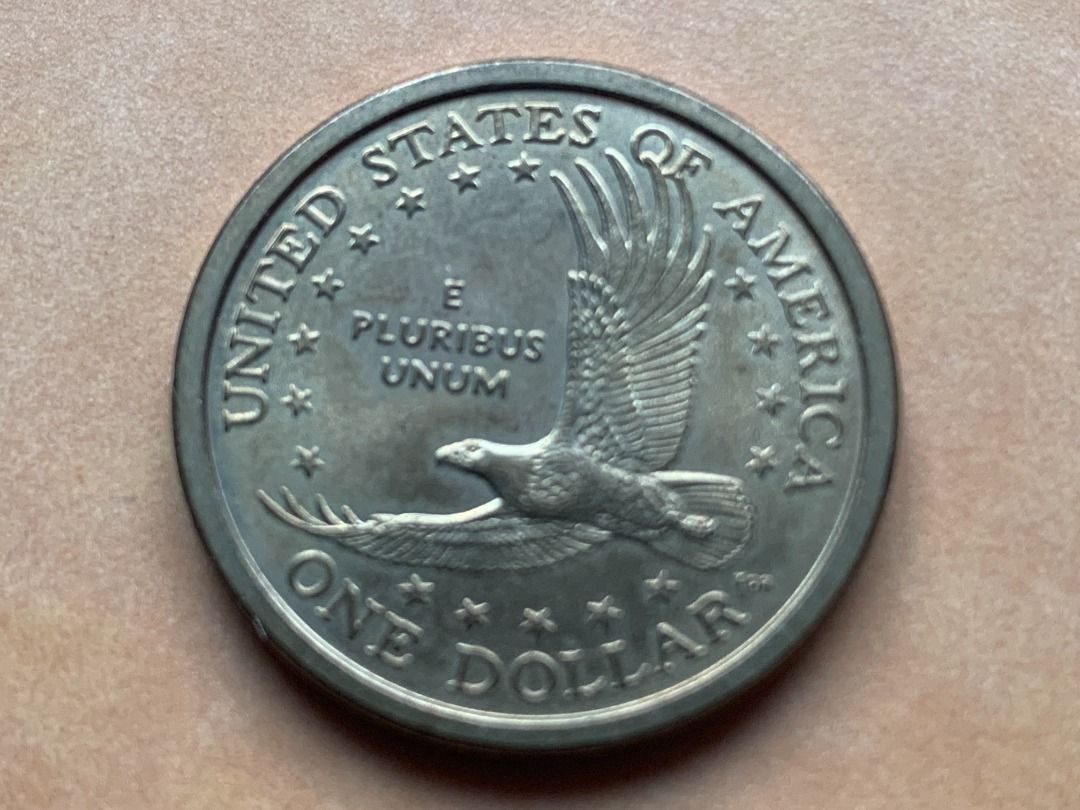 美國錢幣）美國1美元硬幣金色一美元硬幣（golden dollar）- 市面少有, 興趣及遊戲, 收藏品及紀念品, 錢幣- Carousell