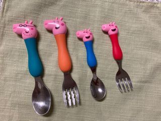 佩佩豬全家福餐具組