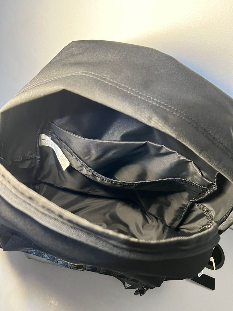 ADIDAS BACK TO SCHOOL CLASSIC BACKPACK 2023, Men's Fashion, Bags